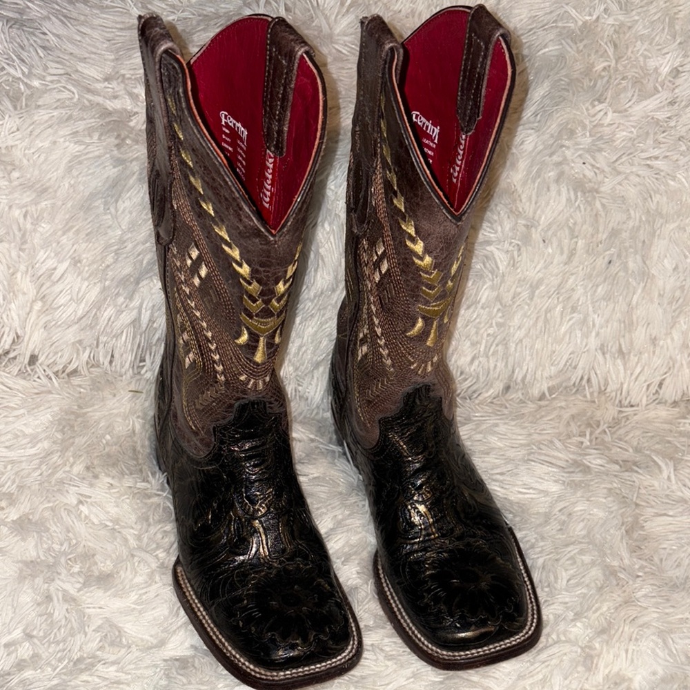 Ferrini Brown and Gold Heeled Boots